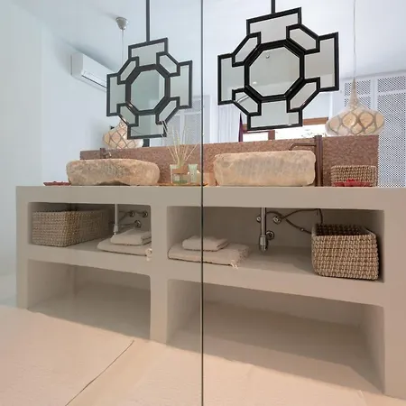 Impressive Ibiza El Zafiro 6 Bedrooms Private Gym Fantastic Views فيلة